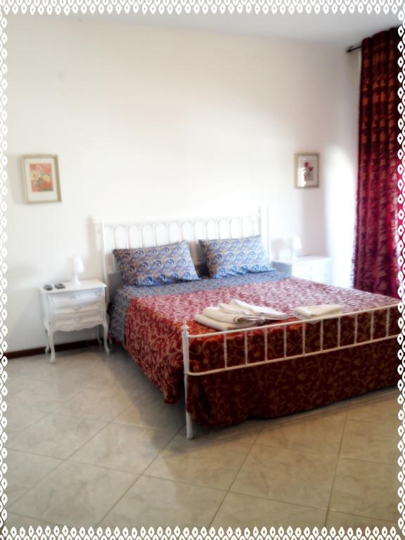 Bed And Breakfast Horus Quartu SantʼElena Zimmer foto