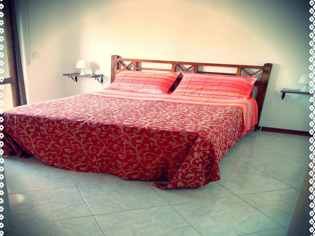 Bed And Breakfast Horus Quartu SantʼElena Exterior foto